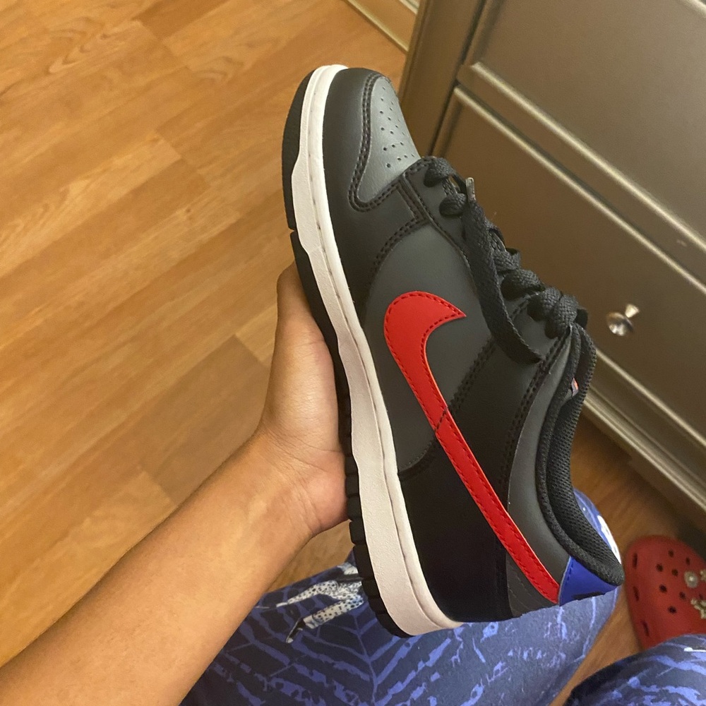 University Red/Racer Blue/Black ,  Used 2 times and already (NO BOX) ..